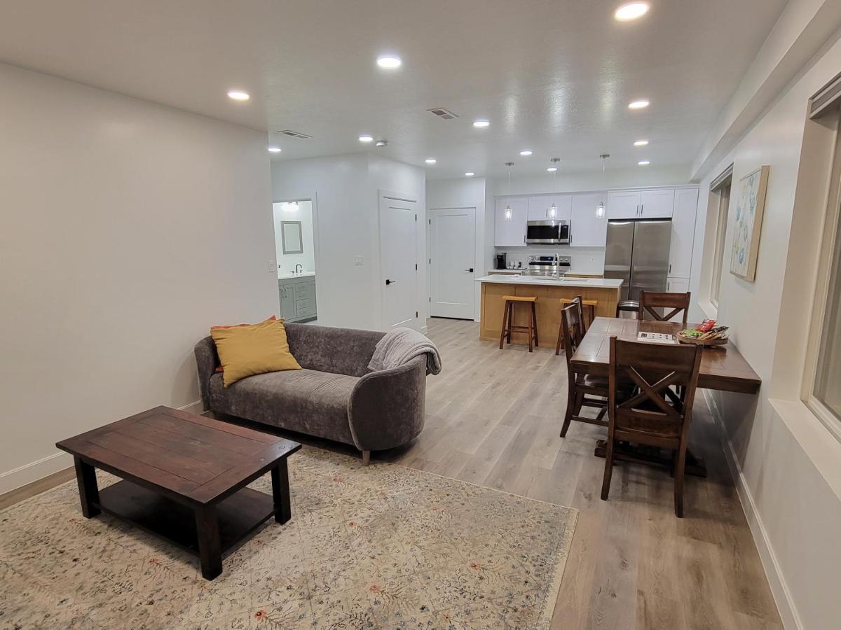 Spacious & Modern Apartment, Close To Universities And Mountains Mapleton Exteriér fotografie